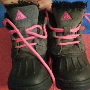 Toddler Nike boots